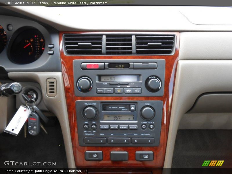 Premium White Pearl / Parchment 2000 Acura RL 3.5 Sedan