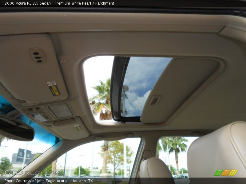 Premium White Pearl / Parchment 2000 Acura RL 3.5 Sedan