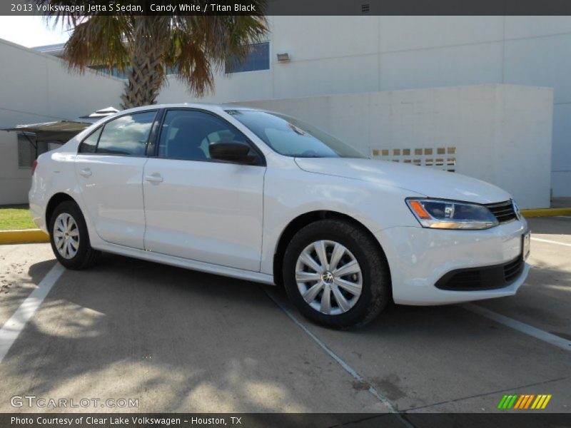 Front 3/4 View of 2013 Jetta S Sedan