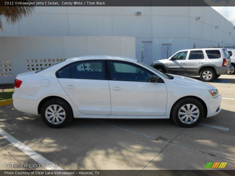 Candy White / Titan Black 2013 Volkswagen Jetta S Sedan