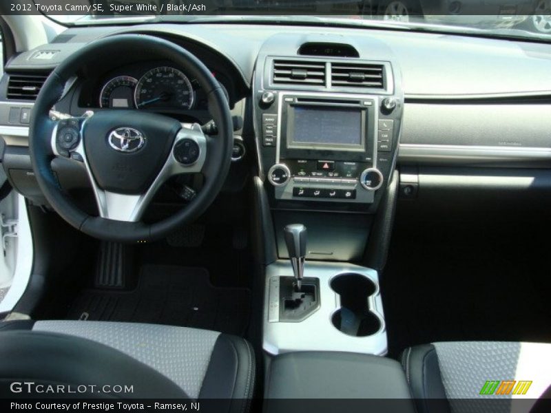 Super White / Black/Ash 2012 Toyota Camry SE