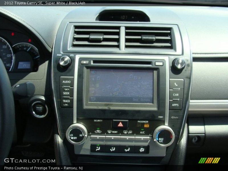 Super White / Black/Ash 2012 Toyota Camry SE