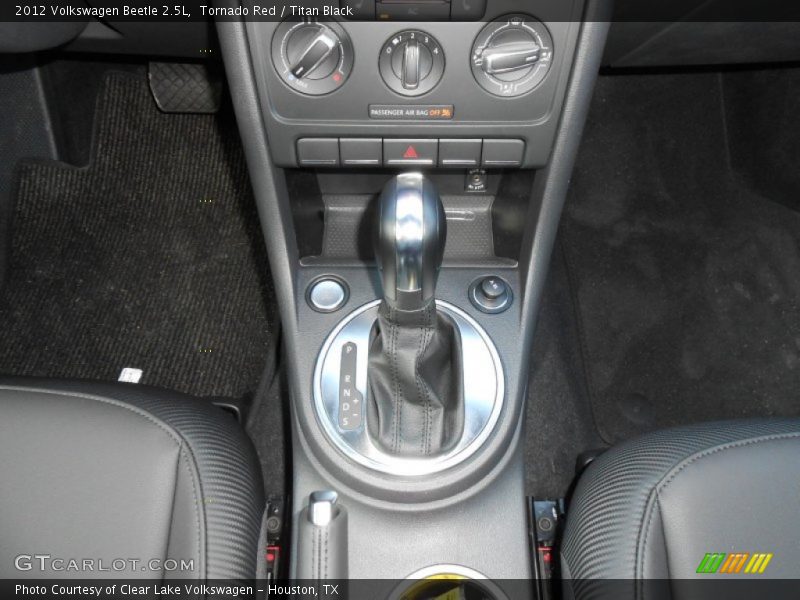 Tornado Red / Titan Black 2012 Volkswagen Beetle 2.5L