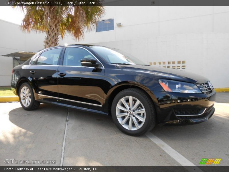 Black / Titan Black 2012 Volkswagen Passat 2.5L SEL