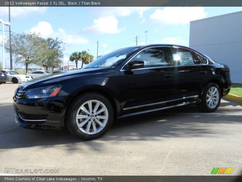 Black / Titan Black 2012 Volkswagen Passat 2.5L SEL