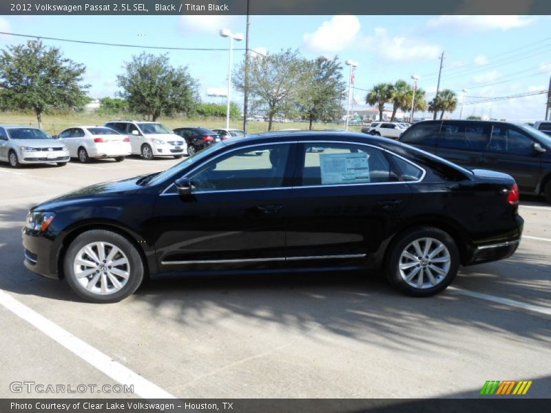 Black / Titan Black 2012 Volkswagen Passat 2.5L SEL