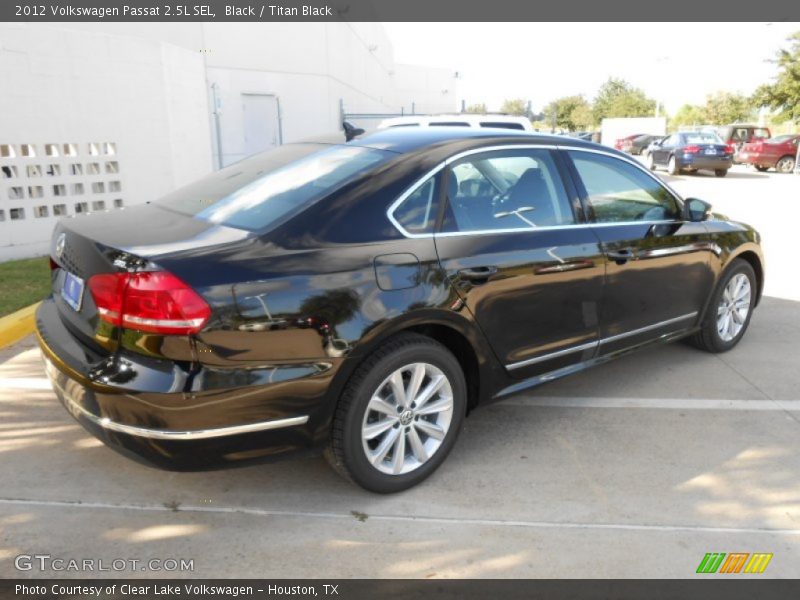 Black / Titan Black 2012 Volkswagen Passat 2.5L SEL
