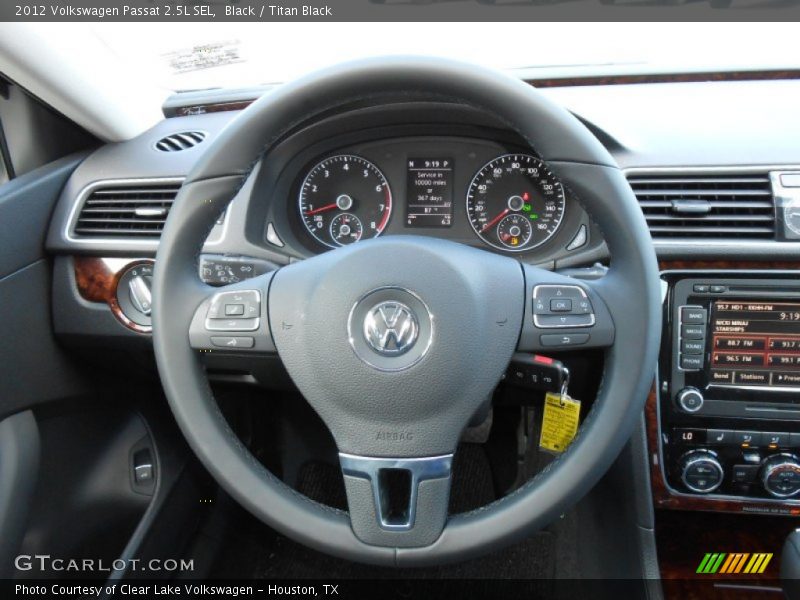 Black / Titan Black 2012 Volkswagen Passat 2.5L SEL