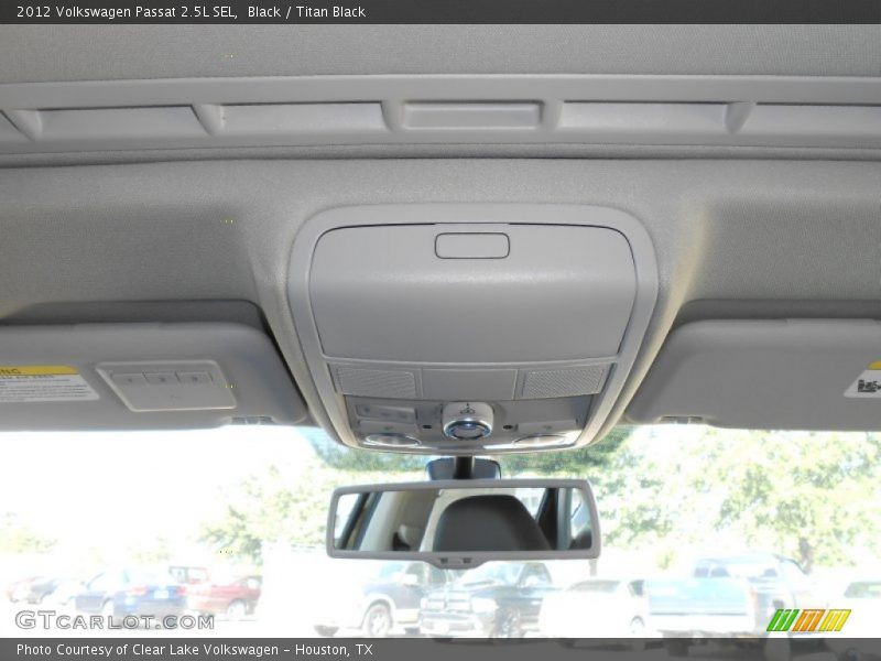 Black / Titan Black 2012 Volkswagen Passat 2.5L SEL