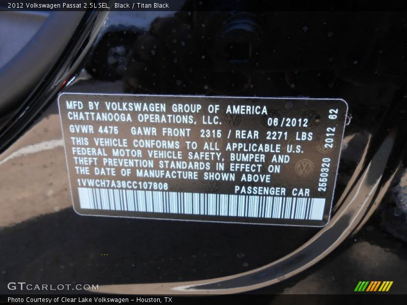 Black / Titan Black 2012 Volkswagen Passat 2.5L SEL
