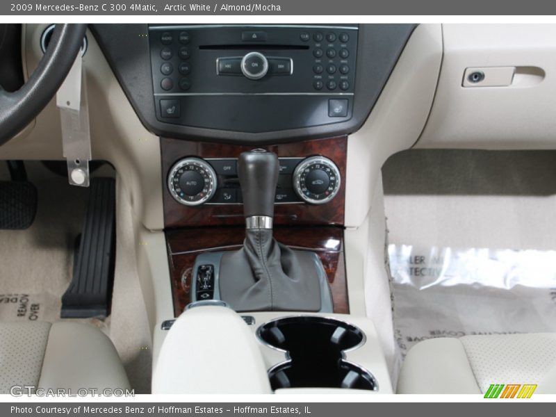 Arctic White / Almond/Mocha 2009 Mercedes-Benz C 300 4Matic