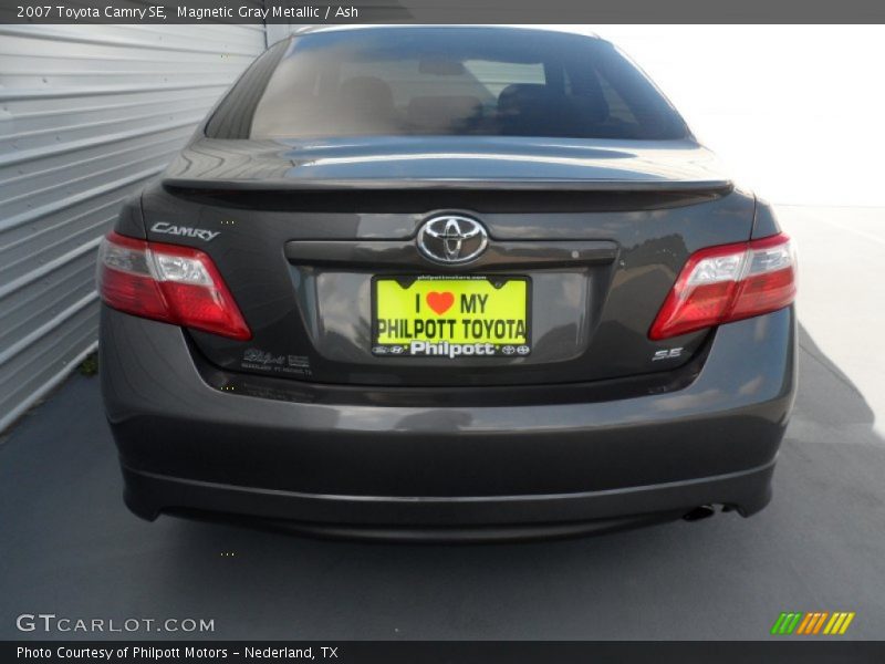 Magnetic Gray Metallic / Ash 2007 Toyota Camry SE