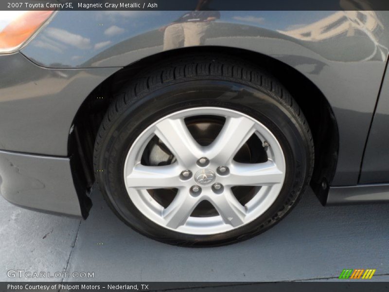 Magnetic Gray Metallic / Ash 2007 Toyota Camry SE