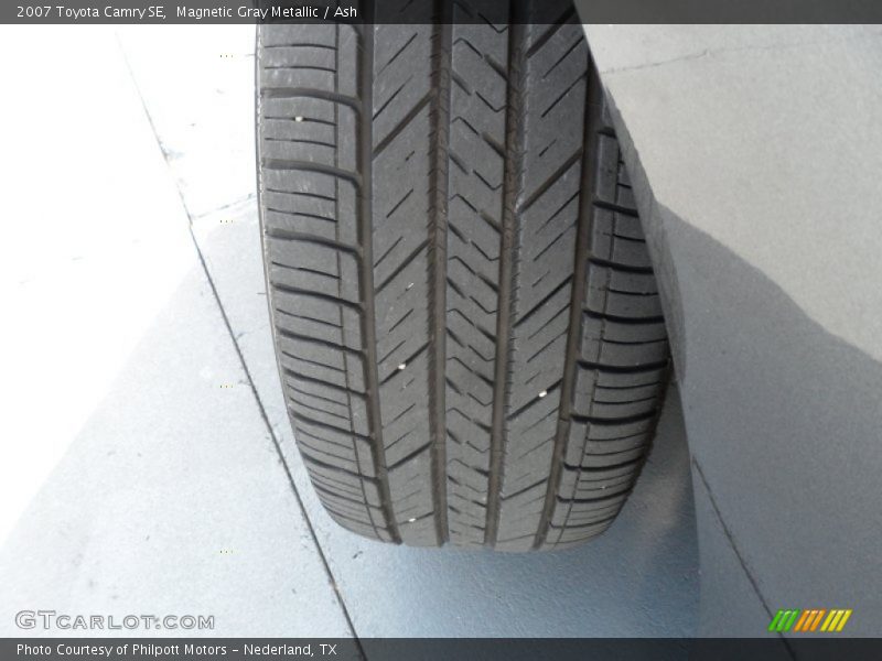 Magnetic Gray Metallic / Ash 2007 Toyota Camry SE