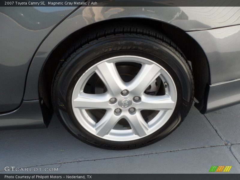 Magnetic Gray Metallic / Ash 2007 Toyota Camry SE