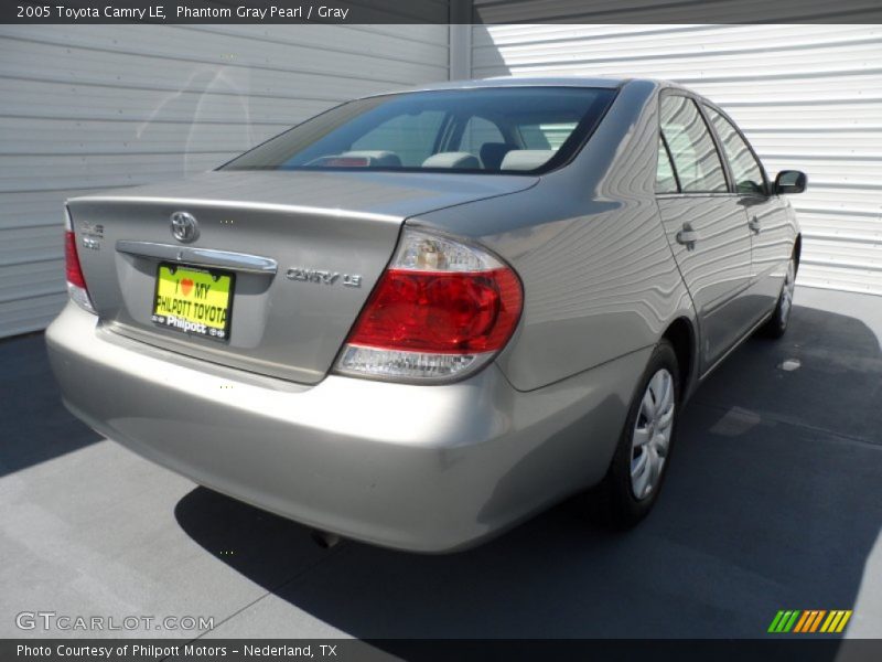 Phantom Gray Pearl / Gray 2005 Toyota Camry LE