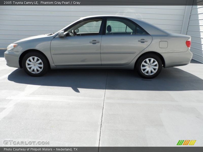 Phantom Gray Pearl / Gray 2005 Toyota Camry LE
