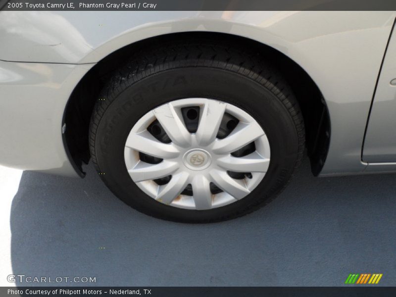 Phantom Gray Pearl / Gray 2005 Toyota Camry LE