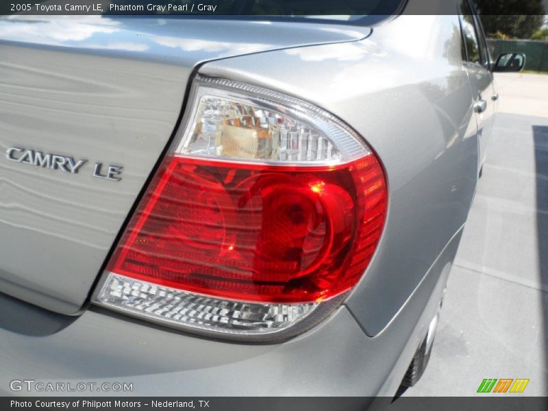 Phantom Gray Pearl / Gray 2005 Toyota Camry LE