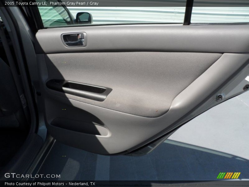 Phantom Gray Pearl / Gray 2005 Toyota Camry LE