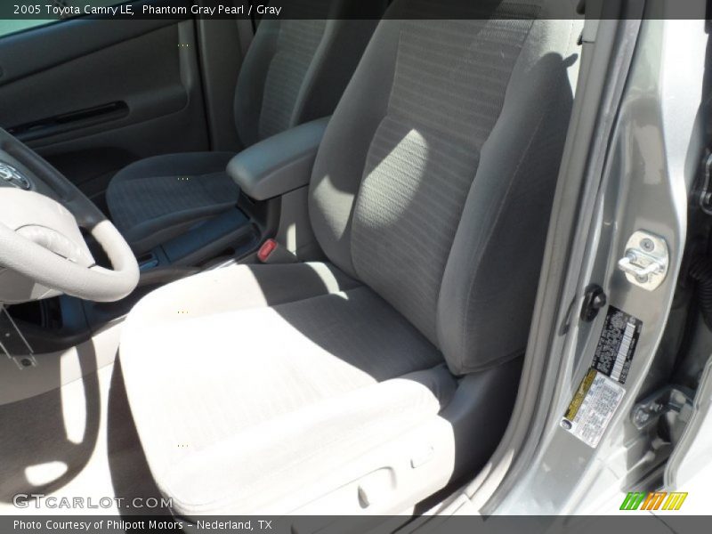 Phantom Gray Pearl / Gray 2005 Toyota Camry LE