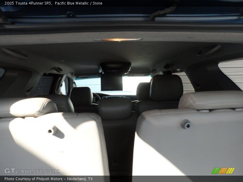 Pacific Blue Metallic / Stone 2005 Toyota 4Runner SR5