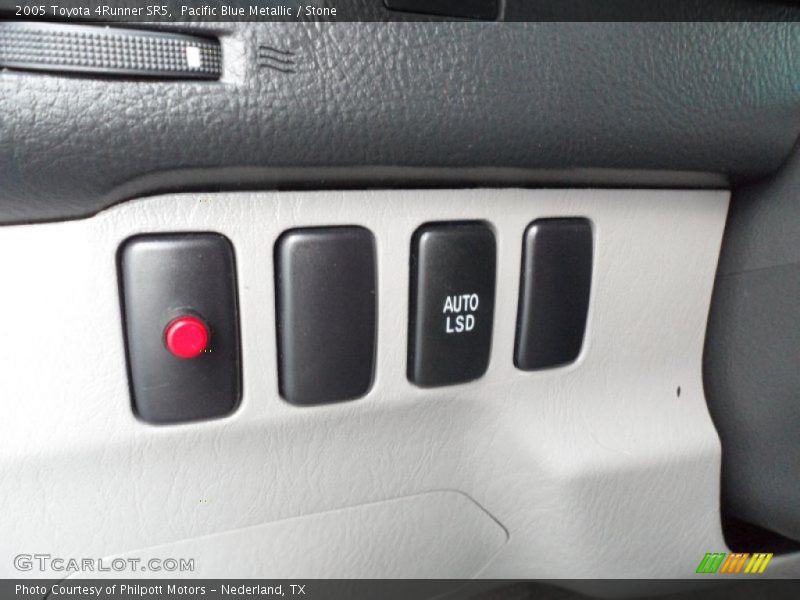 Pacific Blue Metallic / Stone 2005 Toyota 4Runner SR5