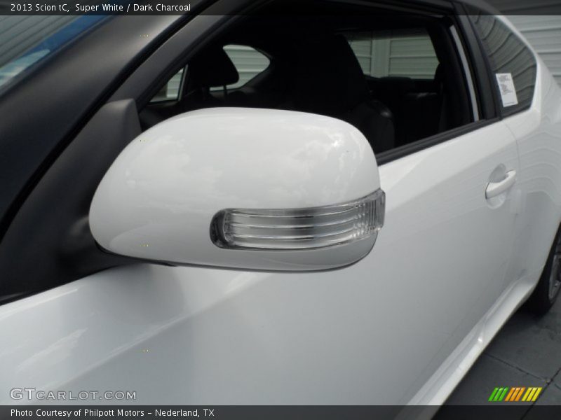 Super White / Dark Charcoal 2013 Scion tC
