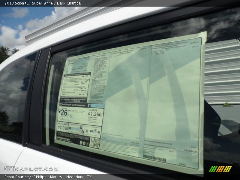 Super White / Dark Charcoal 2013 Scion tC
