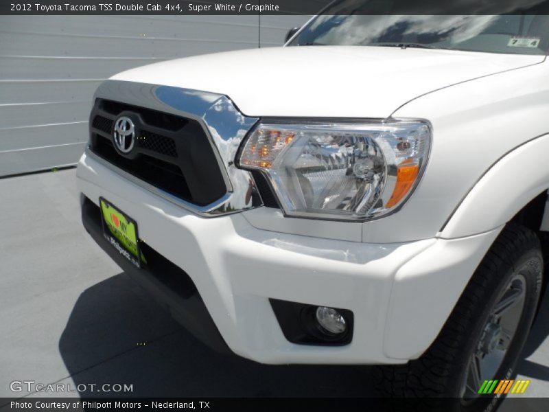 Super White / Graphite 2012 Toyota Tacoma TSS Double Cab 4x4