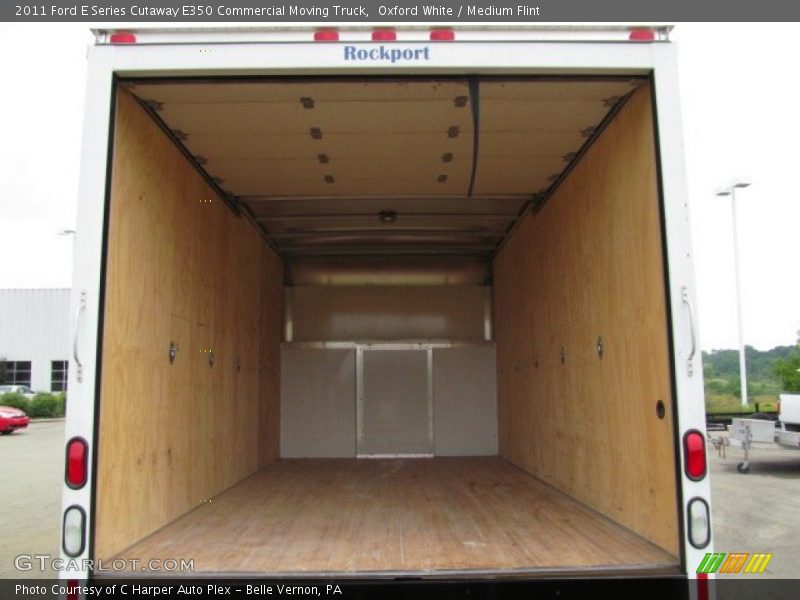 Oxford White / Medium Flint 2011 Ford E Series Cutaway E350 Commercial Moving Truck