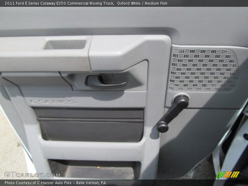 Oxford White / Medium Flint 2011 Ford E Series Cutaway E350 Commercial Moving Truck