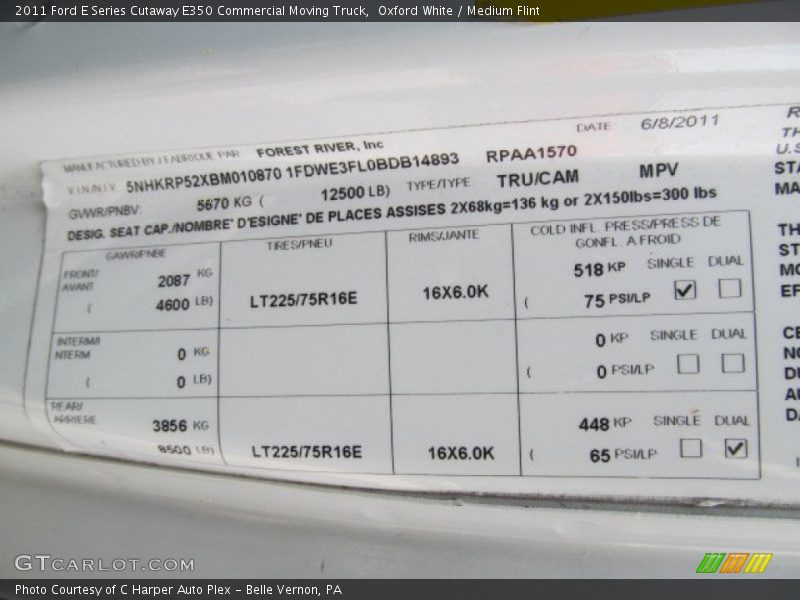 Oxford White / Medium Flint 2011 Ford E Series Cutaway E350 Commercial Moving Truck