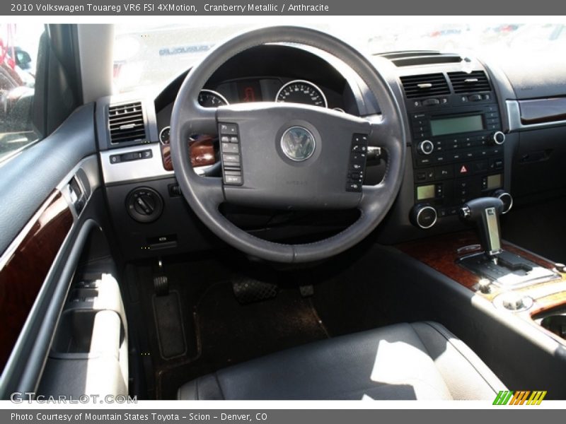 Cranberry Metallic / Anthracite 2010 Volkswagen Touareg VR6 FSI 4XMotion
