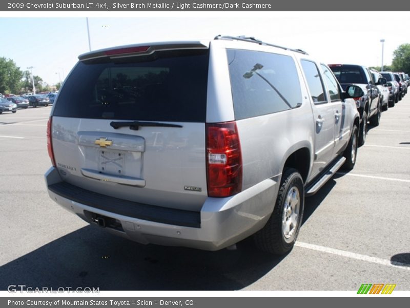 Silver Birch Metallic / Light Cashmere/Dark Cashmere 2009 Chevrolet Suburban LT 4x4