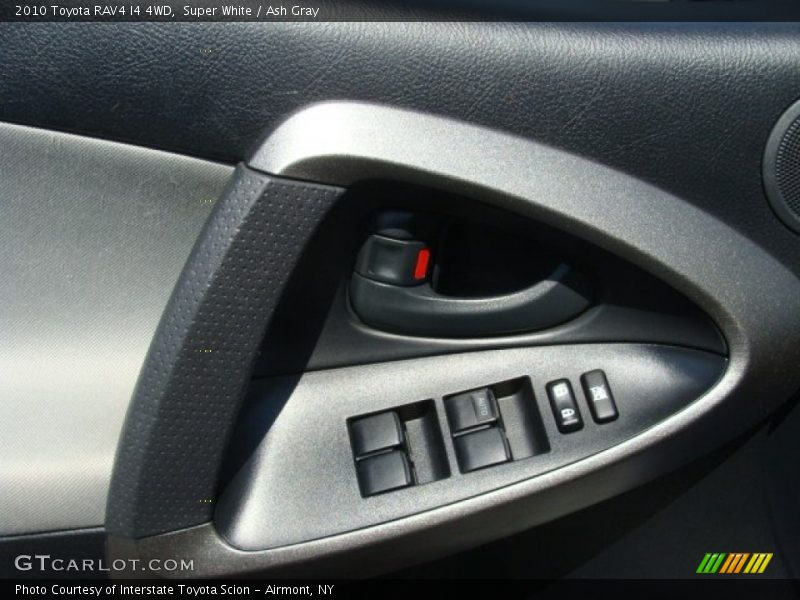 Super White / Ash Gray 2010 Toyota RAV4 I4 4WD