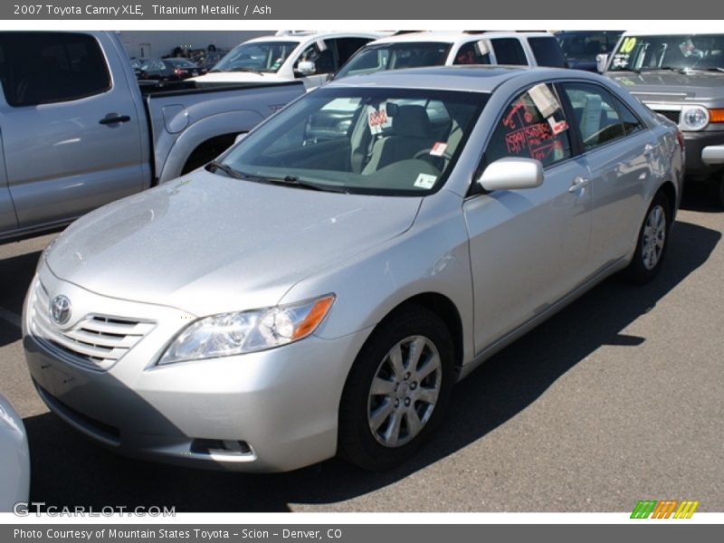 Titanium Metallic / Ash 2007 Toyota Camry XLE