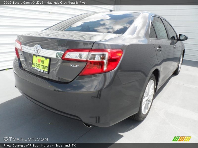 Magnetic Gray Metallic / Ash 2012 Toyota Camry XLE V6