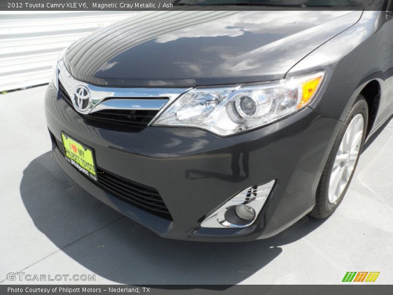 Magnetic Gray Metallic / Ash 2012 Toyota Camry XLE V6