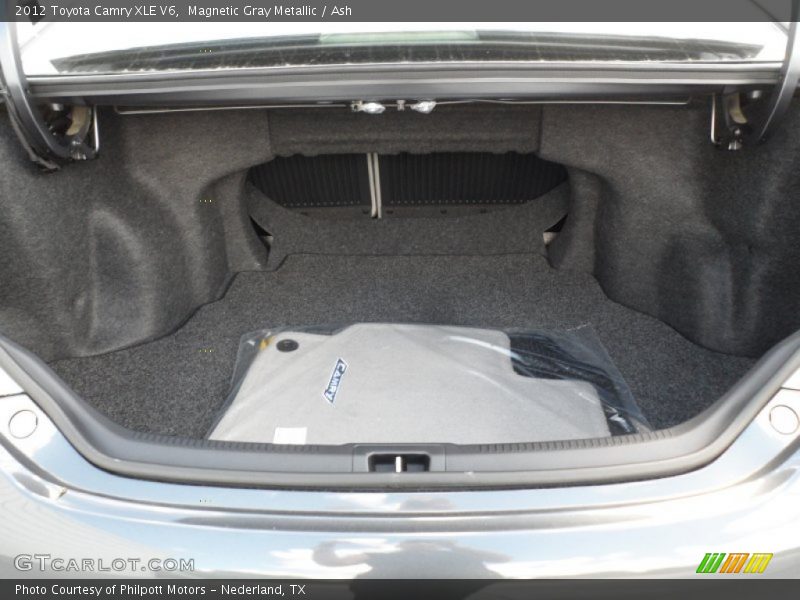 Magnetic Gray Metallic / Ash 2012 Toyota Camry XLE V6