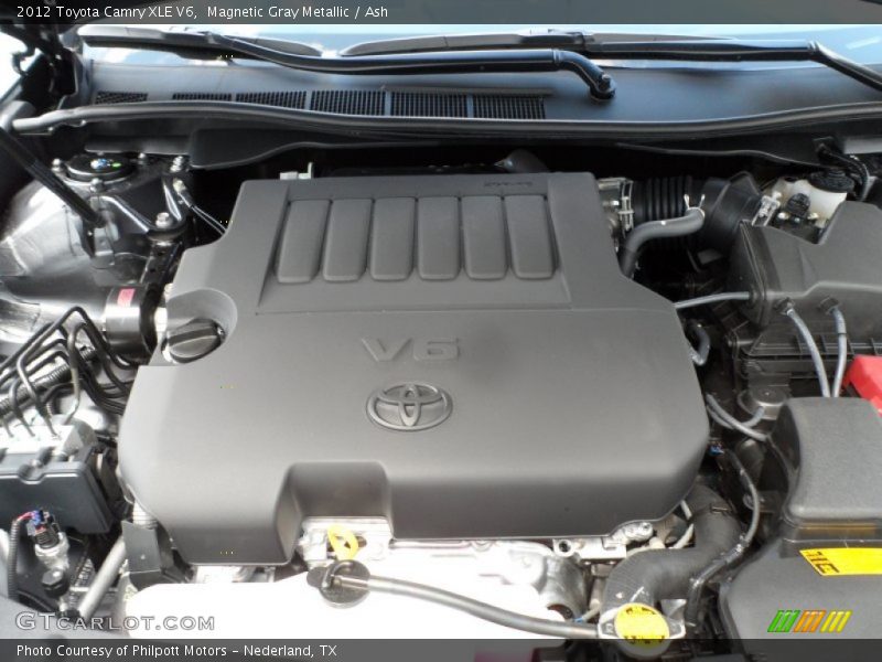 Magnetic Gray Metallic / Ash 2012 Toyota Camry XLE V6