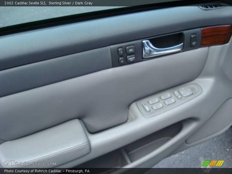Sterling Silver / Dark Gray 2002 Cadillac Seville SLS