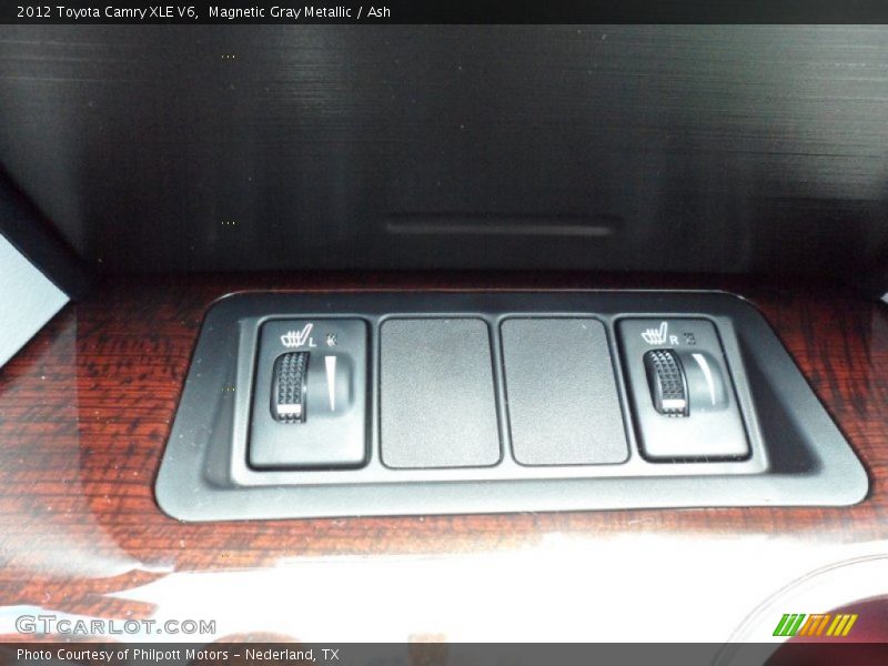 Magnetic Gray Metallic / Ash 2012 Toyota Camry XLE V6