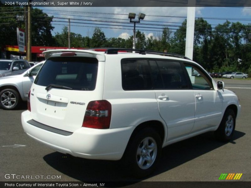 Super White / Ivory 2004 Toyota Highlander I4