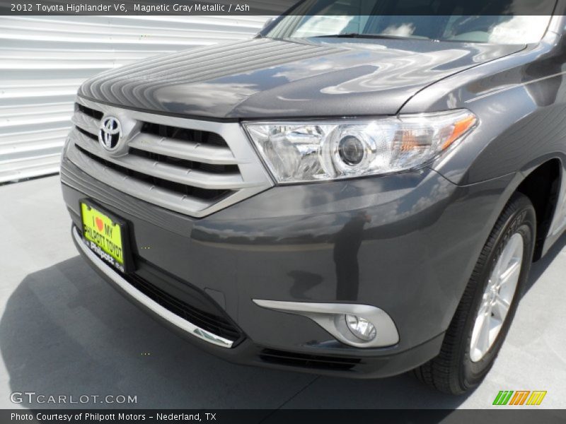 Magnetic Gray Metallic / Ash 2012 Toyota Highlander V6