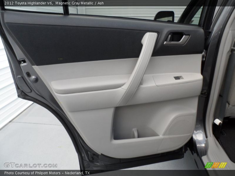 Magnetic Gray Metallic / Ash 2012 Toyota Highlander V6
