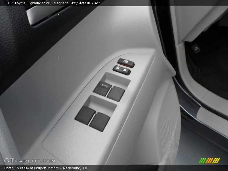 Magnetic Gray Metallic / Ash 2012 Toyota Highlander V6