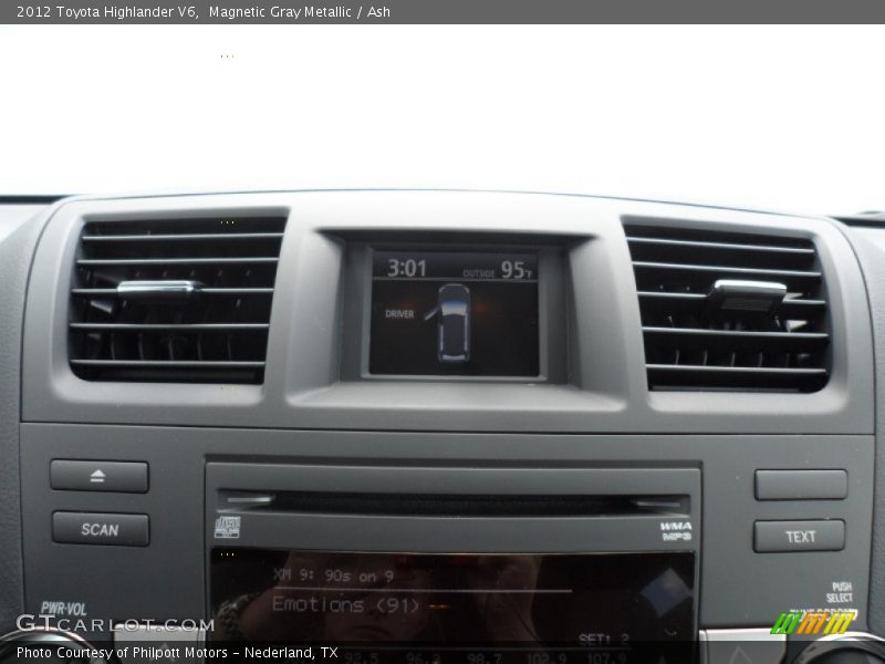Magnetic Gray Metallic / Ash 2012 Toyota Highlander V6