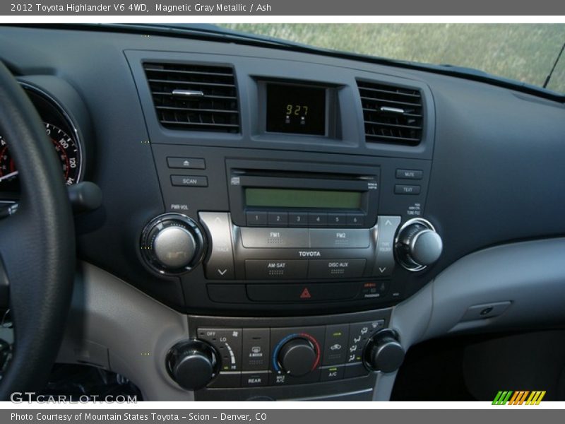 Magnetic Gray Metallic / Ash 2012 Toyota Highlander V6 4WD