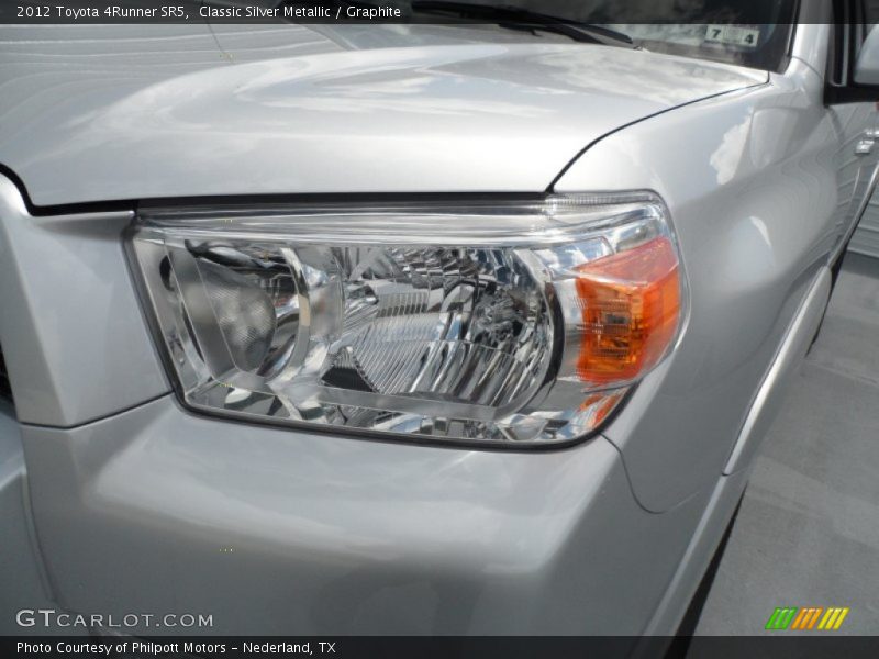 Classic Silver Metallic / Graphite 2012 Toyota 4Runner SR5